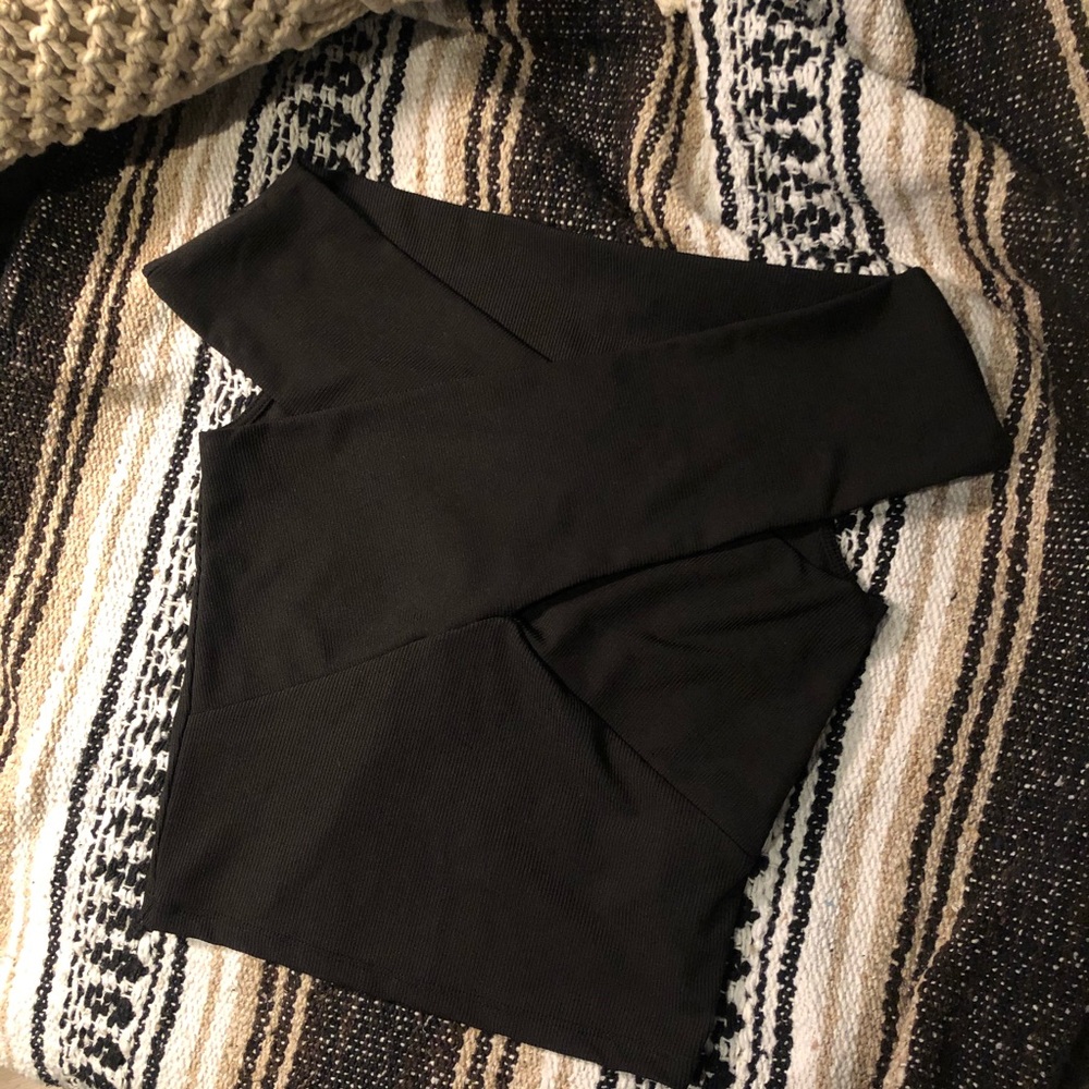 ZARA Off-the-shoulder Top